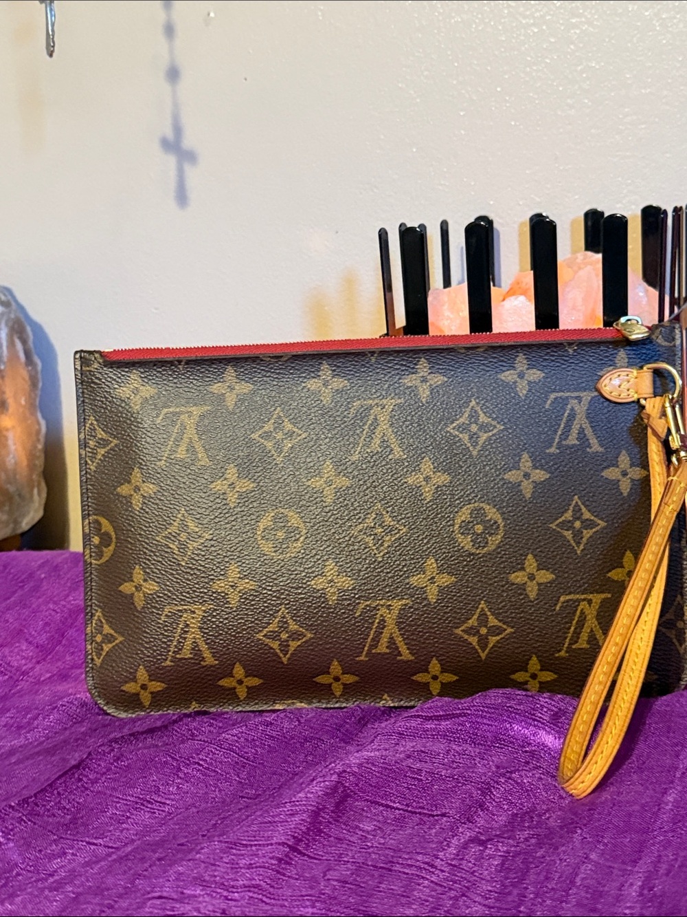 🔥🔥FLASH SALE🔥🔥Louis Vuitton Monogram Canvas Pouch - Picture 16 of 16